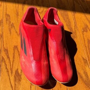 Adidas Red Slip-On soccer Cleats No laces- narrow fit